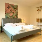 Appartement Perfekt Fuer 4-6! Kueche Garage S-bahnhof Flughafen Eching (Freising)