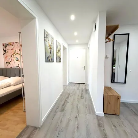 Perfekt Fuer 4-6! Kueche Garage S-bahnhof Flughafen Appartement Eching (Freising)